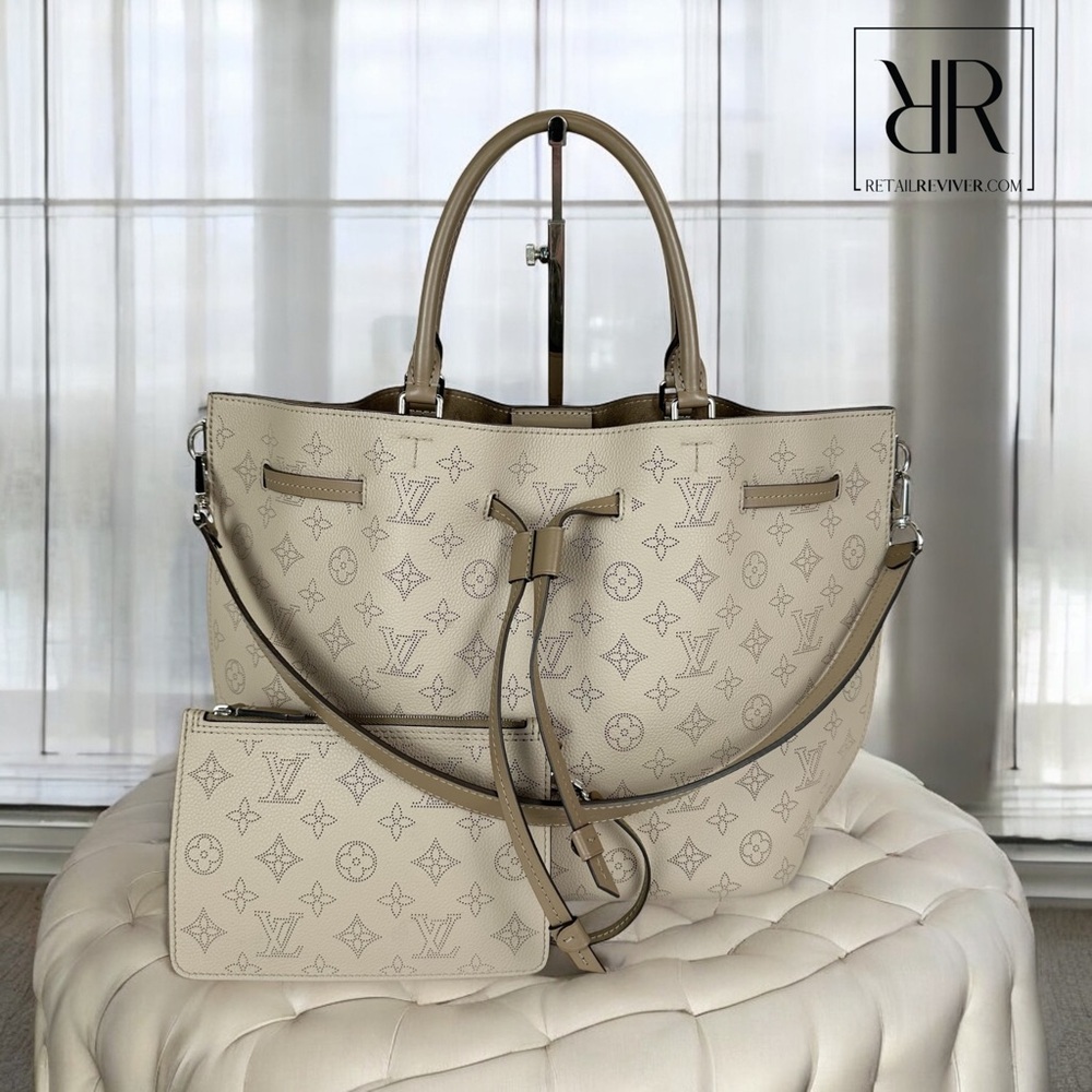 Louis Vuitton Girolata & Pouch Galet Mahina